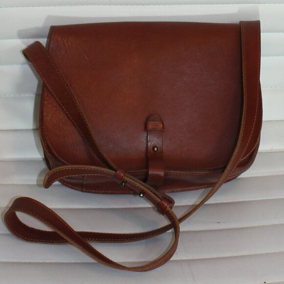 Lucky Brand Genuine Leather Messenger Crossbody Shoulder  Ruby Red bag - Picture 3 of 10